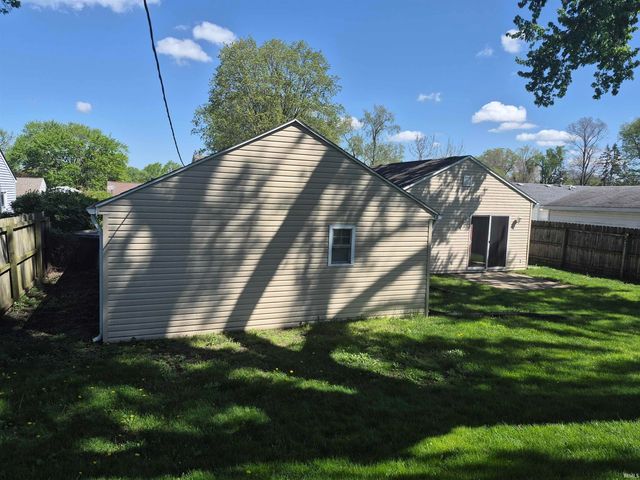 410 Barbie Street, South Bend, IN 46614