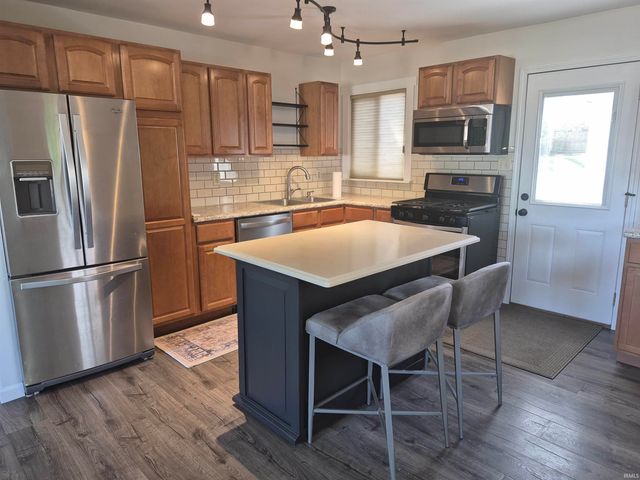 410 Barbie Street, South Bend, IN 46614