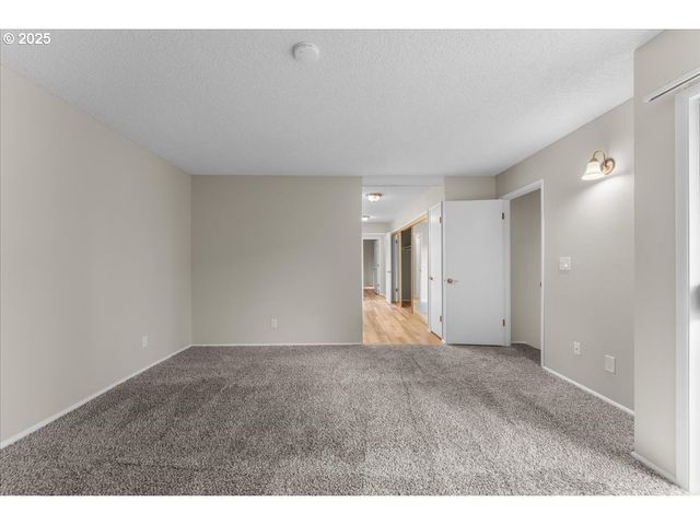 2105 Ne 136TH Ave, Vancouver, WA 98684