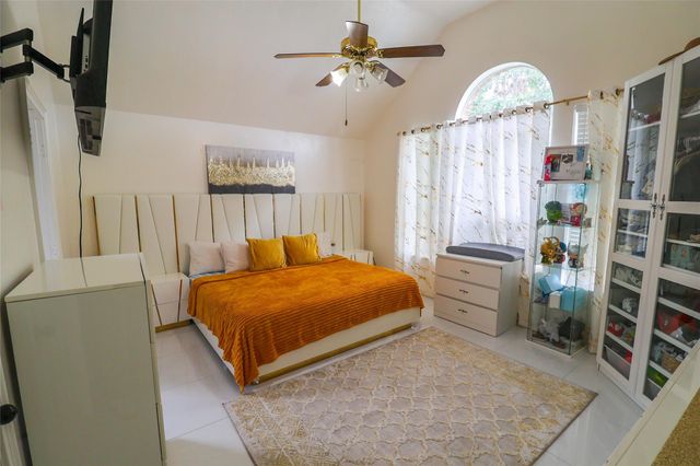 11731 Cobblestone Point Drive, Sugar Land, TX 77498