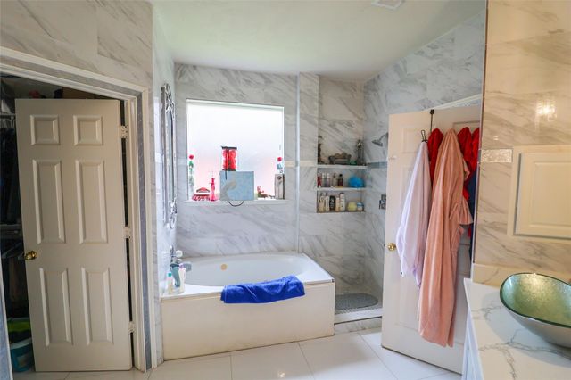 11731 Cobblestone Point Drive, Sugar Land, TX 77498