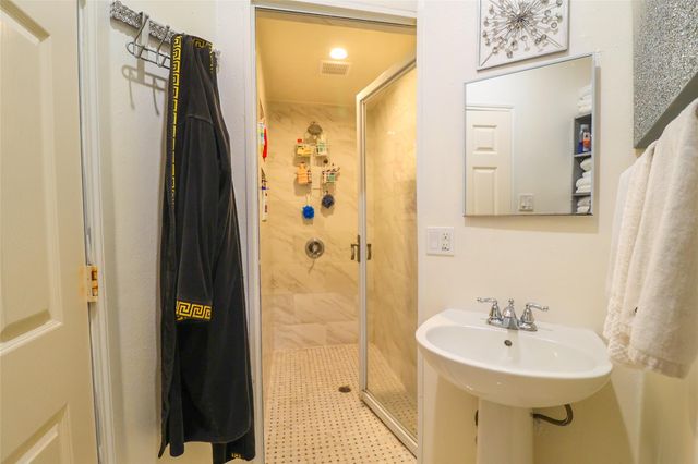 11731 Cobblestone Point Drive, Sugar Land, TX 77498