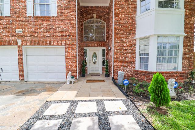 11731 Cobblestone Point Drive, Sugar Land, TX 77498