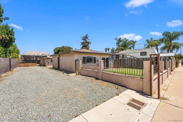 1610-12 Dahlia Avenue, San Diego, CA 92154