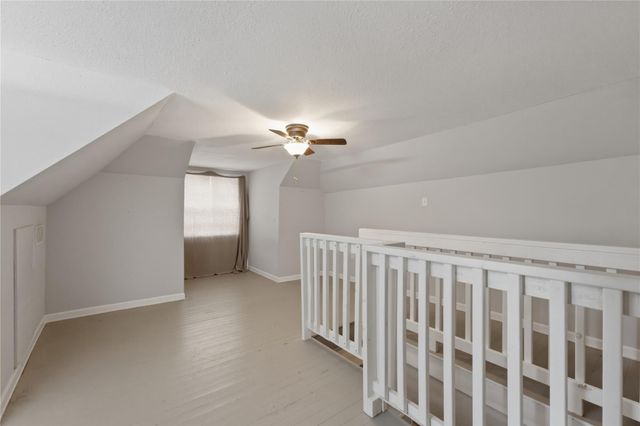 443 S Madison ST, La Grange, TX 78945