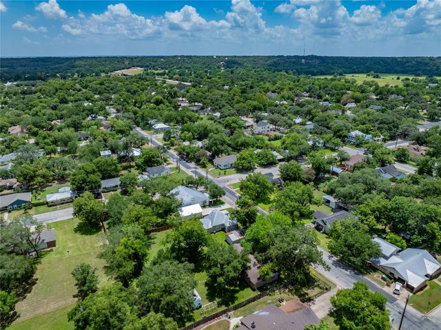 443 S Madison ST, La Grange, TX 78945