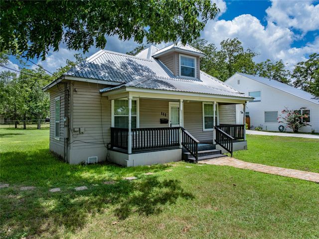 443 S Madison ST, La Grange, TX 78945