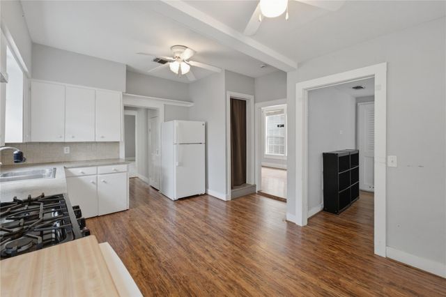 443 S Madison ST, La Grange, TX 78945