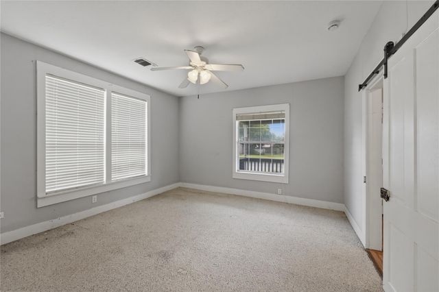 443 S Madison ST, La Grange, TX 78945