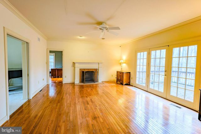 7319 HILLTOP DR, Frederick, MD 21702