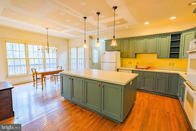 7319 HILLTOP DR, Frederick, MD 21702