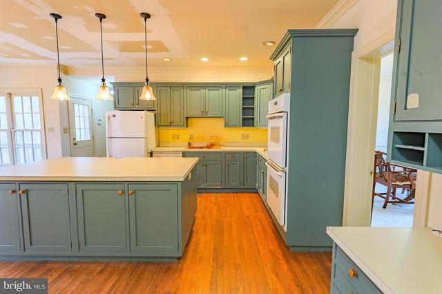 7319 HILLTOP DR, Frederick, MD 21702