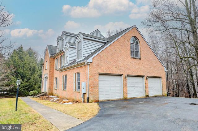 7319 HILLTOP DR, Frederick, MD 21702