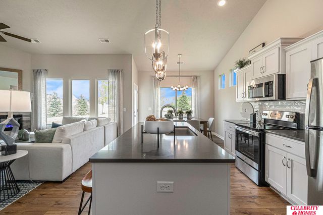 6508 N 187 Street, Elkhorn, NE 68022