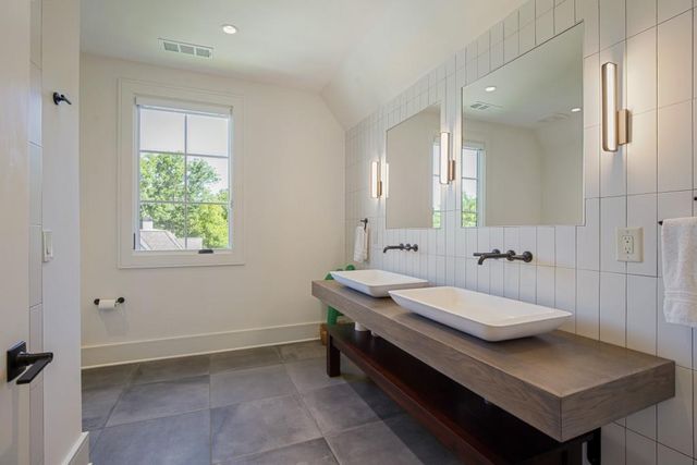 840 Kenry Court NE, Atlanta, GA 30342