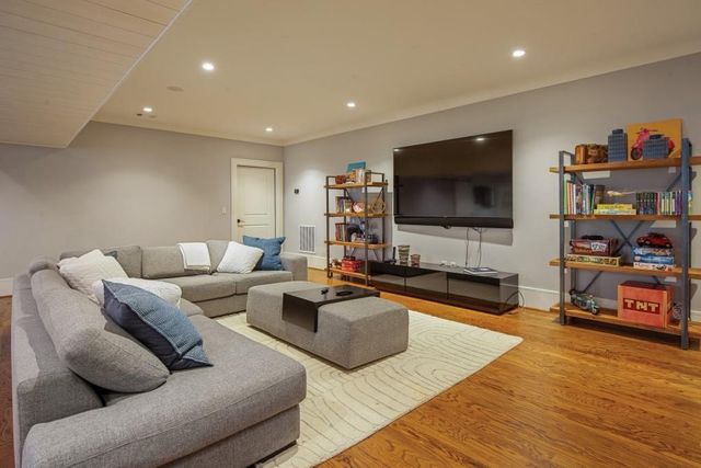 840 Kenry Court NE, Atlanta, GA 30342