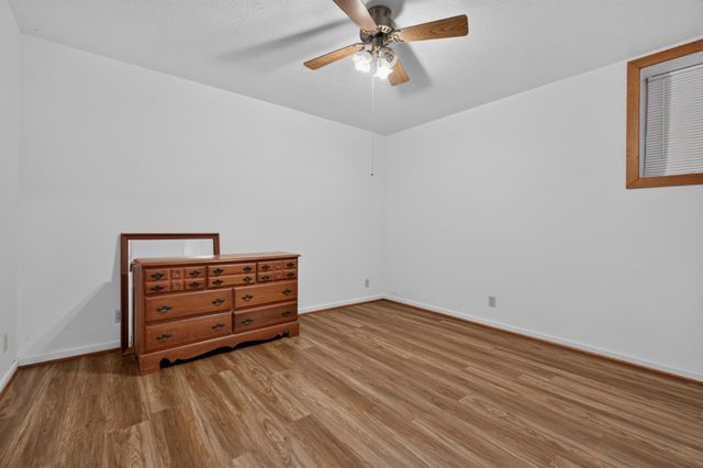 240 Hash Ln, Rock Island, TN 38581