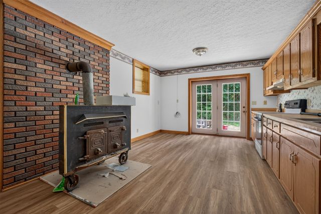240 Hash Ln, Rock Island, TN 38581