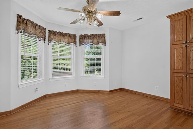 240 Hash Ln, Rock Island, TN 38581