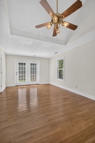 240 Hash Ln, Rock Island, TN 38581