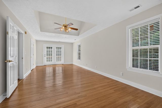 240 Hash Ln, Rock Island, TN 38581