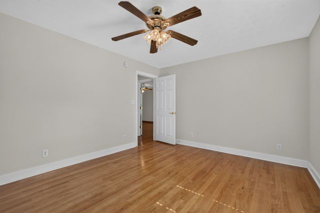 240 Hash Ln, Rock Island, TN 38581