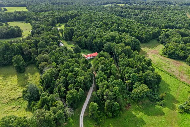 240 Hash Ln, Rock Island, TN 38581