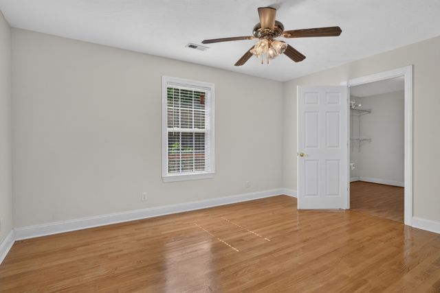 240 Hash Ln, Rock Island, TN 38581