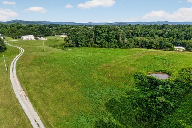 240 Hash Ln, Rock Island, TN 38581