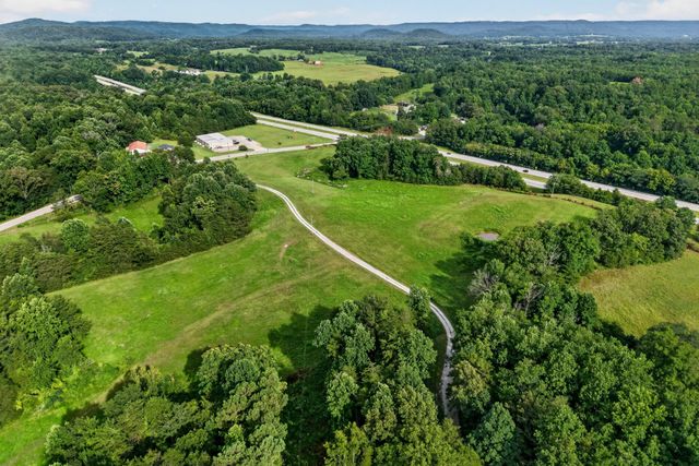 240 Hash Ln, Rock Island, TN 38581