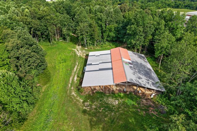 240 Hash Ln, Rock Island, TN 38581
