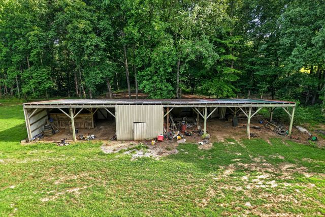 240 Hash Ln, Rock Island, TN 38581