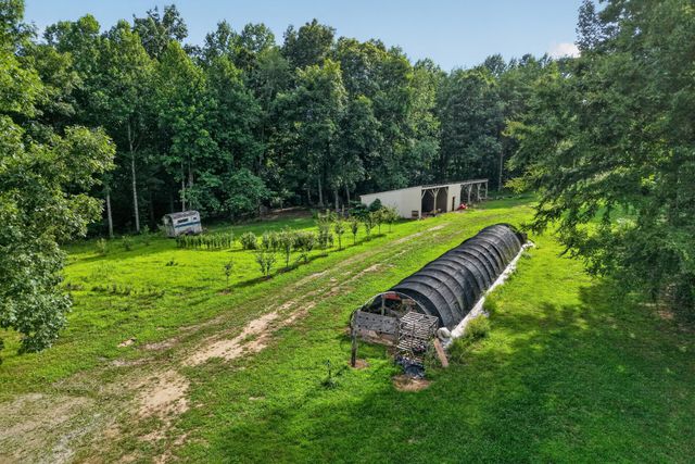 240 Hash Ln, Rock Island, TN 38581