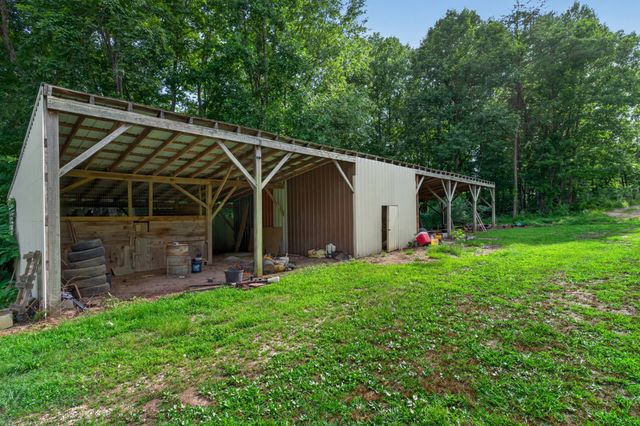 240 Hash Ln, Rock Island, TN 38581