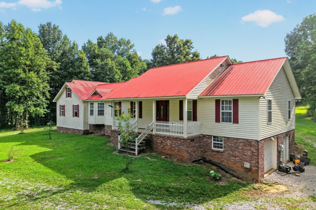 240 Hash Ln, Rock Island, TN 38581