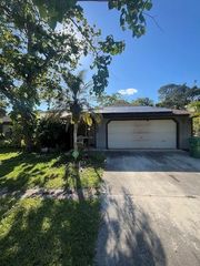 6507 Green Dolphin St, Fort Pierce, FL 34951
