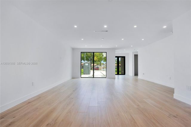 2661 Johnson Street, Hollywood, FL 33020
