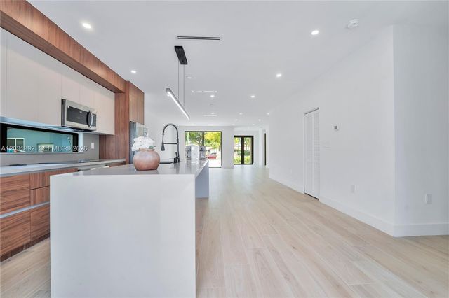 2661 Johnson Street, Hollywood, FL 33020
