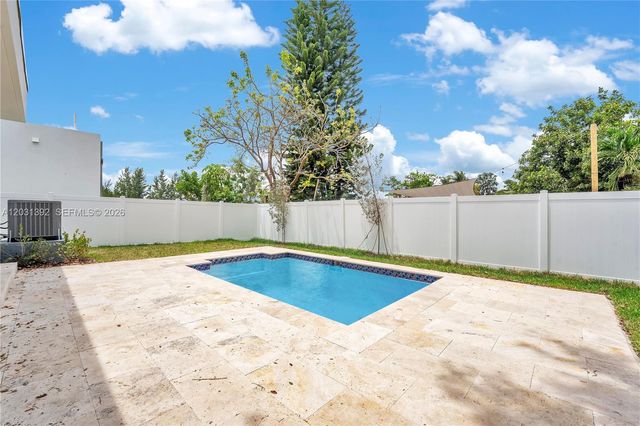 2661 Johnson Street, Hollywood, FL 33020