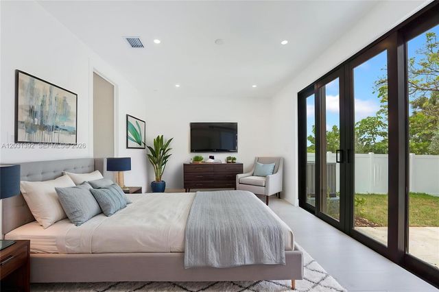 2661 Johnson Street, Hollywood, FL 33020