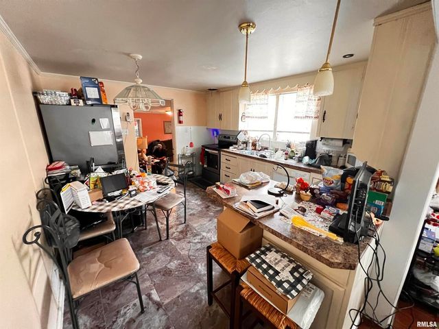 810 E 7TH Street, Centralia, IL 62801