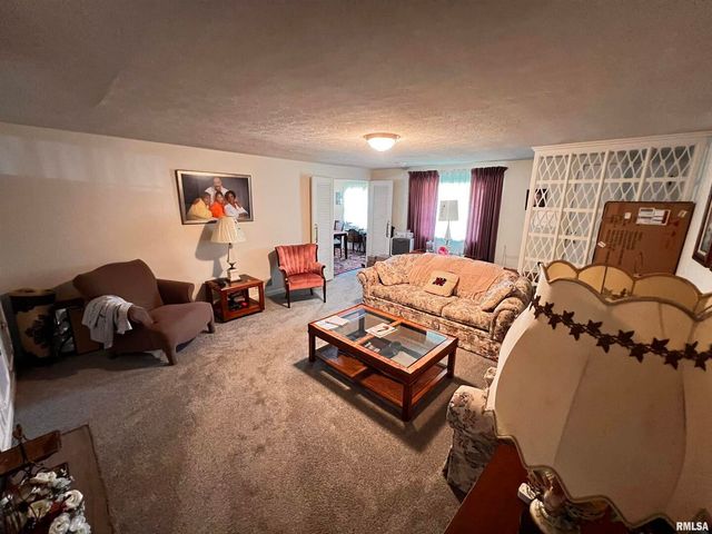 810 E 7TH Street, Centralia, IL 62801