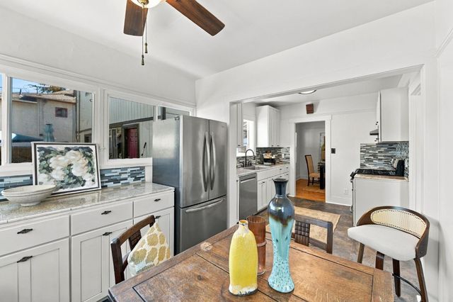 3035 Marshall Way, Sacramento, CA 95817