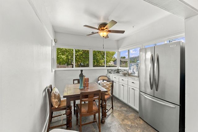 3035 Marshall Way, Sacramento, CA 95817