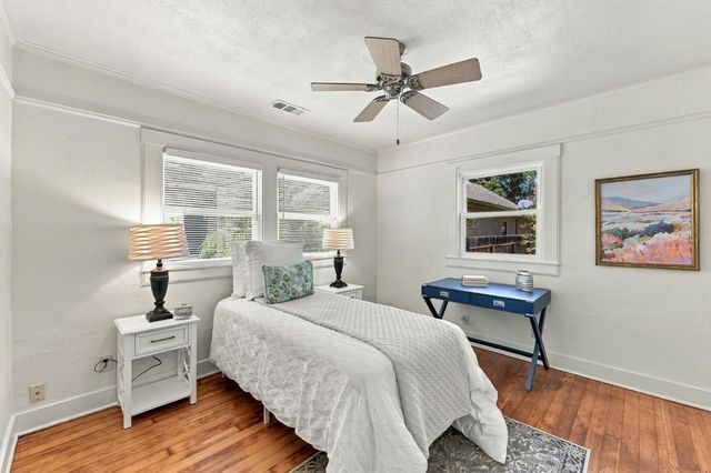 3035 Marshall Way, Sacramento, CA 95817