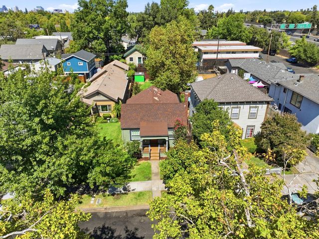 3035 Marshall Way, Sacramento, CA 95817