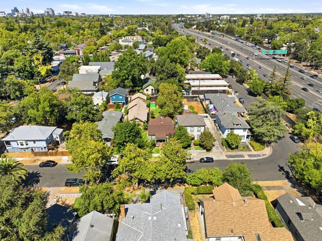 3035 Marshall Way, Sacramento, CA 95817