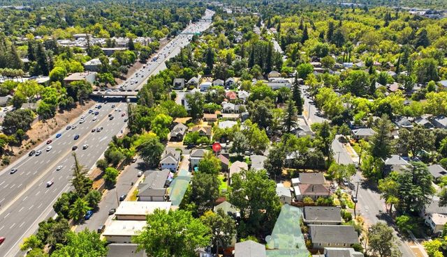 3035 Marshall Way, Sacramento, CA 95817