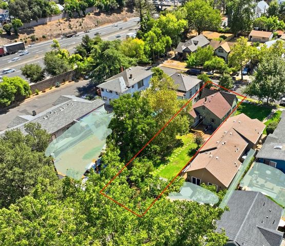 3035 Marshall Way, Sacramento, CA 95817