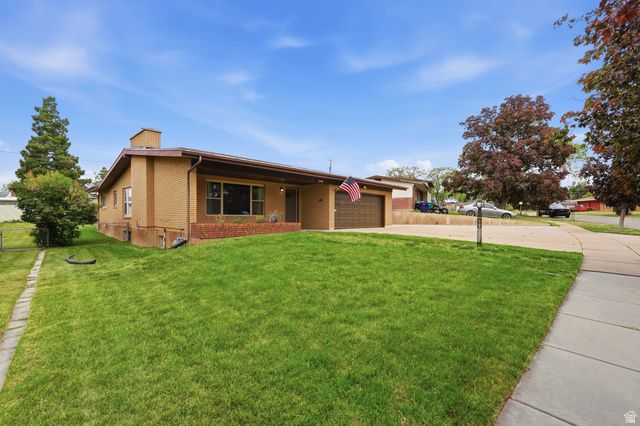2090 W 5800 S, Roy, UT 84067